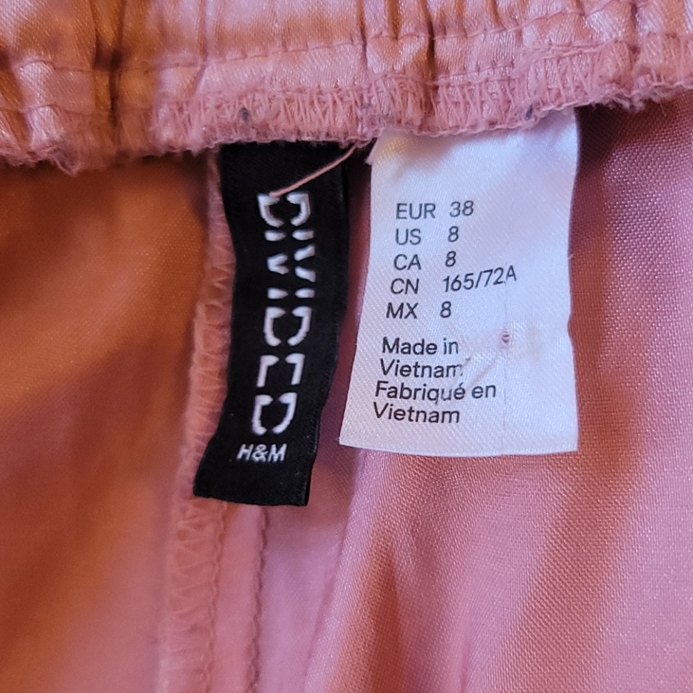 Shorts - Picture 6 of 6